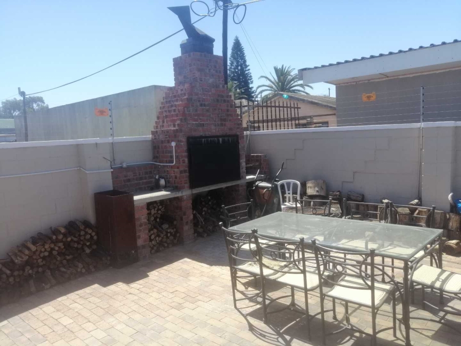 3 Bedroom Property for Sale in Bellville South Western Cape